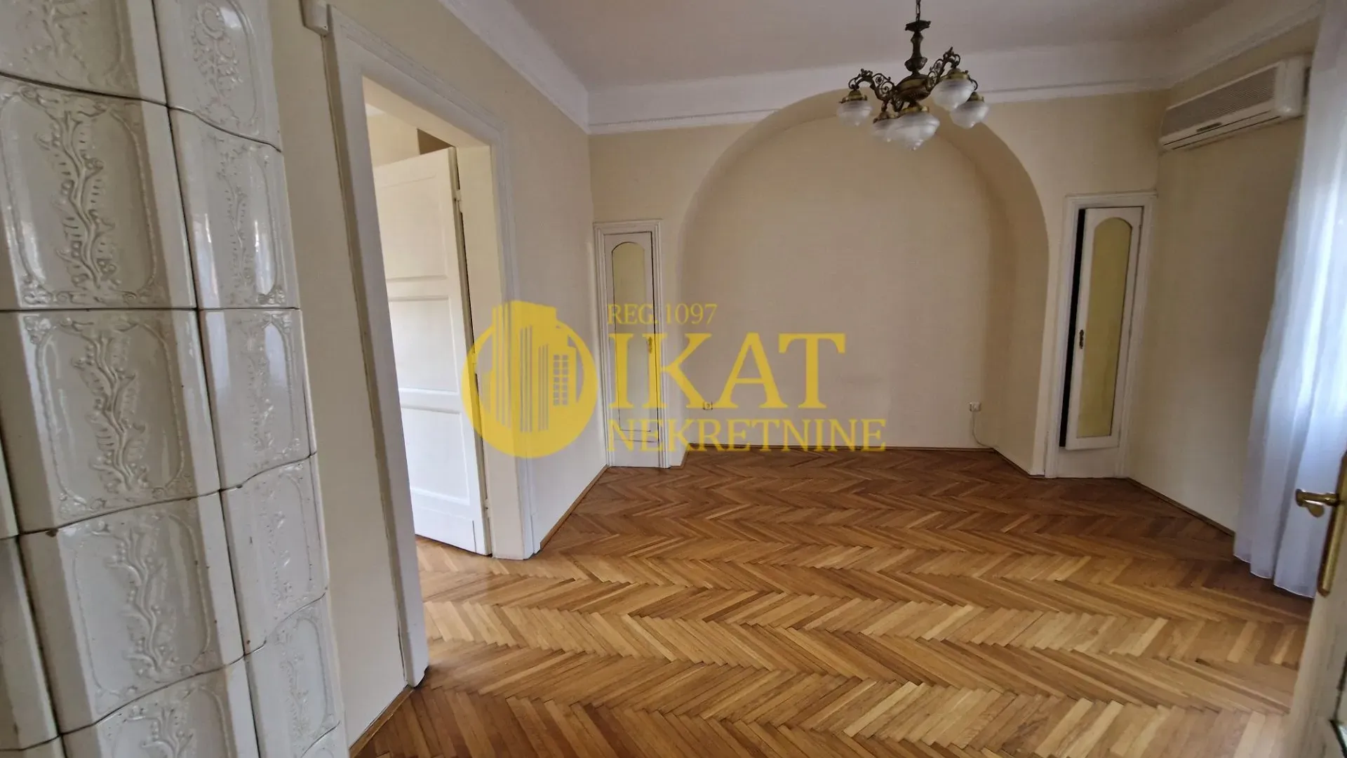 Izdavanje, kuća, 330m², Senjak, Beograd