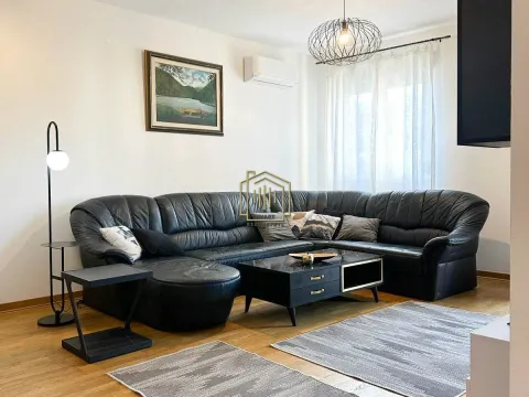 Rent, two bedroom apartment, 64m², City Kvart, Podgorica - image 1