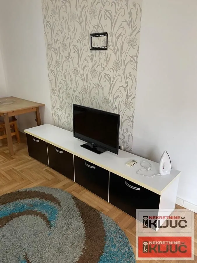 Rent, studio apartment, 27m², Centar, Novi Sad