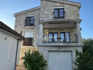 Sale, house, 270m², Gorica C, Podgorica - image 1