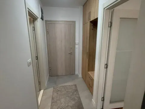 Izdavanje, jednosoban stan, 50m², Central Point, Podgorica - image 3