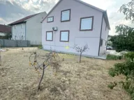 Prodaja, kuća, 200m², Tološi, Podgorica - image 2