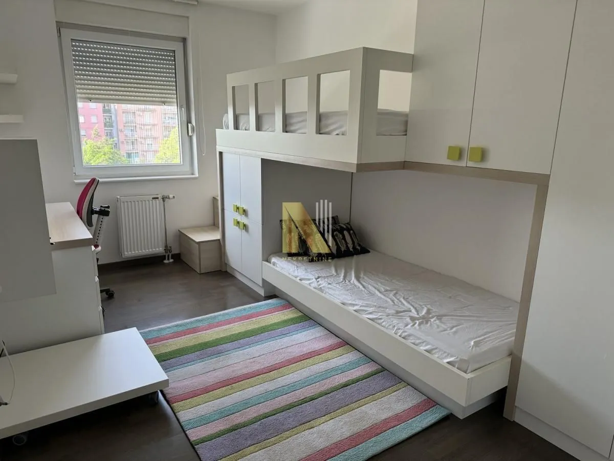 Izdavanje, četvorosoban stan, 114m², Nova Detelinara, Novi Sad Sve Podlokacije