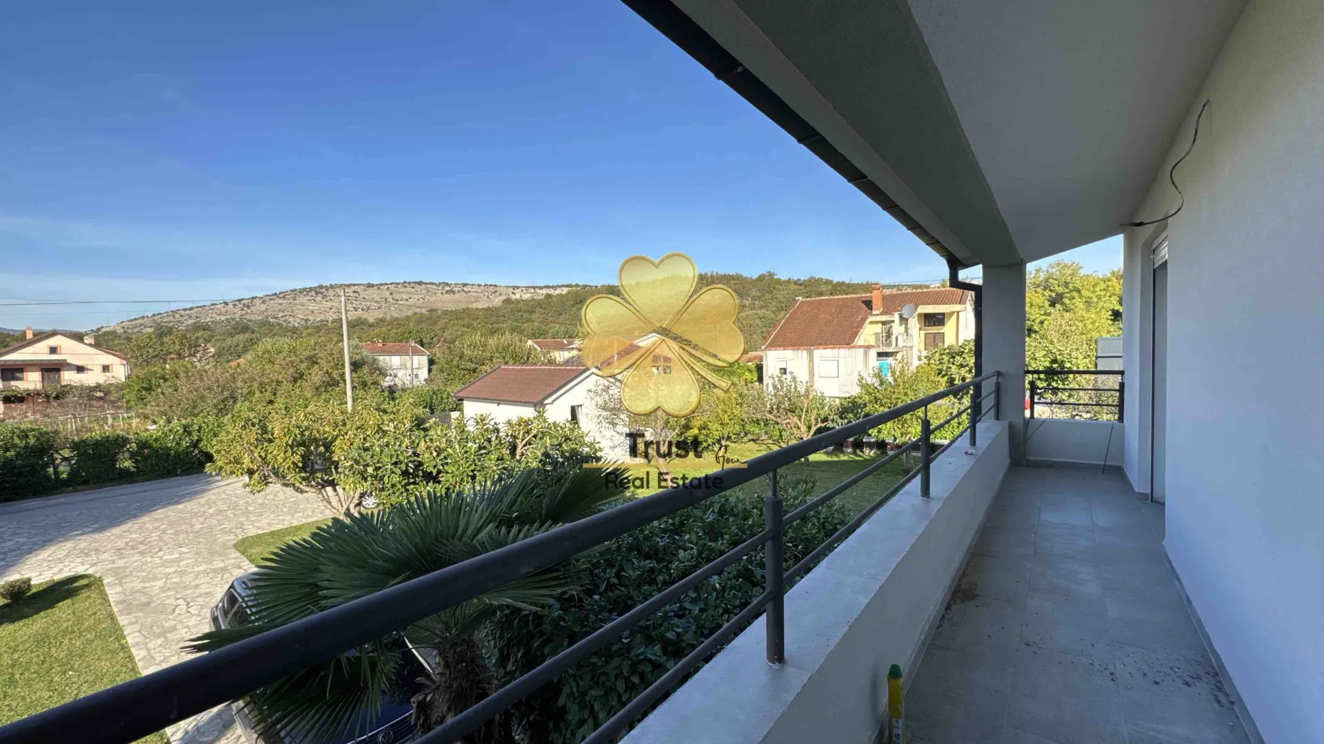 Izdavanje, kuća, 180m², Vranići, Podgorica