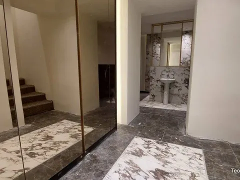 Izdavanje, poslovni prostor, 108m², Terazije, Užice - image 5