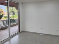 Izdavanje, poslovni prostor, 57m², Krivi Most, Podgorica - image 2