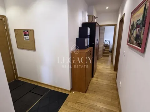 Izdavanje, četvorosoban stan, 140m², Šumice, Beograd - image 8