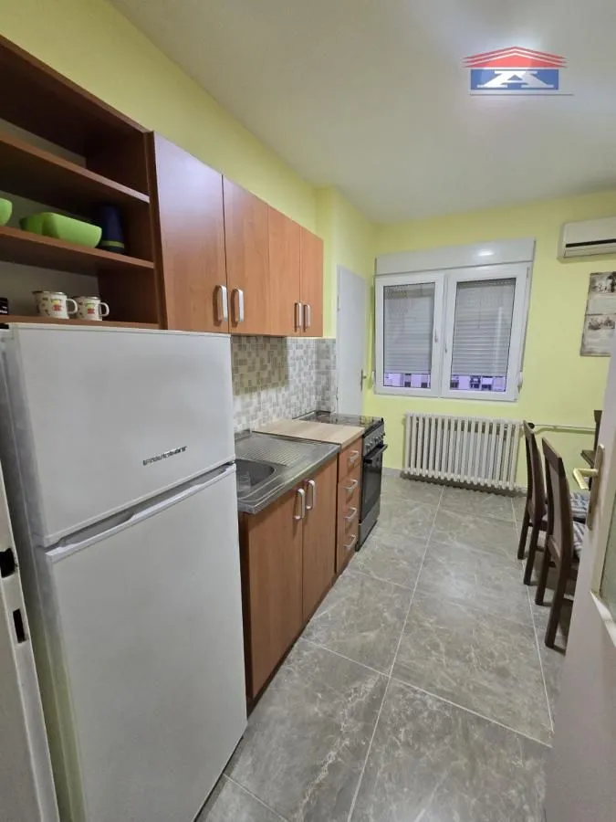 Izdavanje, dvosoban stan, 50m², Liman 2, Novi Sad Sve Podlokacije