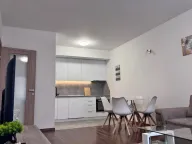 Izdavanje, dvosoban stan, 72m², Master Kvart, Podgorica - image 1