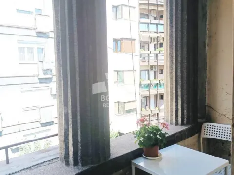 Izdavanje, četvorosoban stan, 120m², Savski Venac, Beograd - image 6