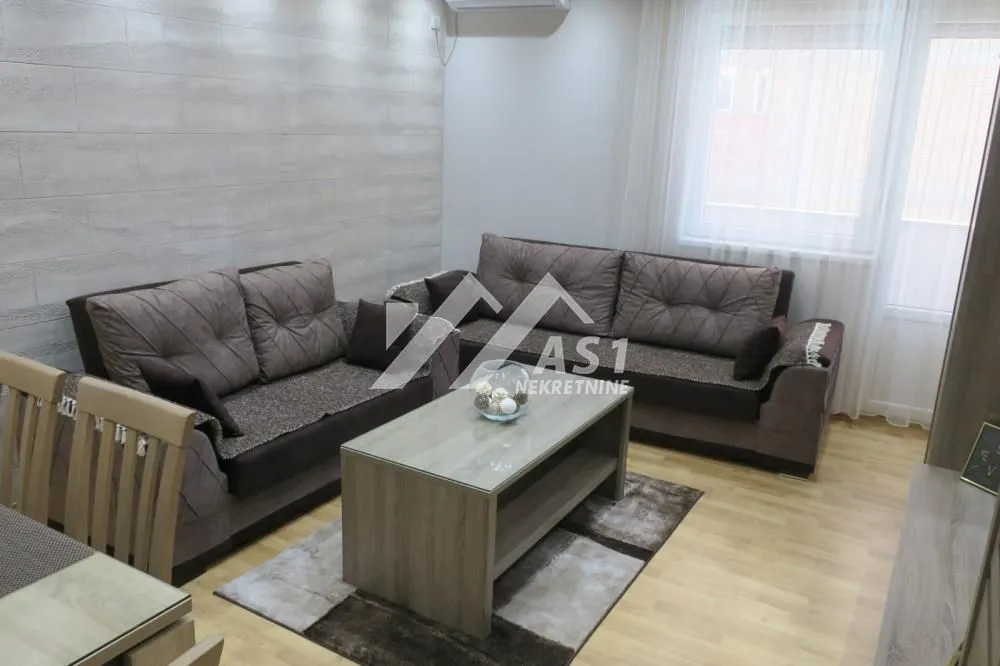 Izdavanje, dvosoban stan, 43m², Železnička Stanica, Novi Sad Sve Podlokacije