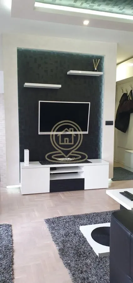 Rent, two bedroom apartment, 43m², Crveni Krst, Beograd
