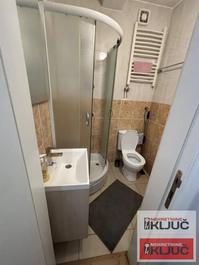 Prodaja, jednosoban stan, 25m², Centar, Novi Sad