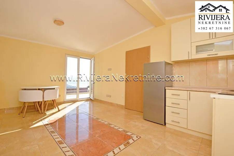 Prodaja, kuća, 217m², Sušćepan, Herceg Novi