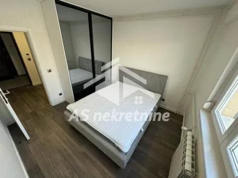 Izdavanje, dvosoban stan, 53m², Savski Venac, Beograd - image 5
