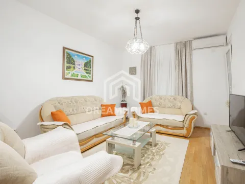 Stan in Stari Aerodrom