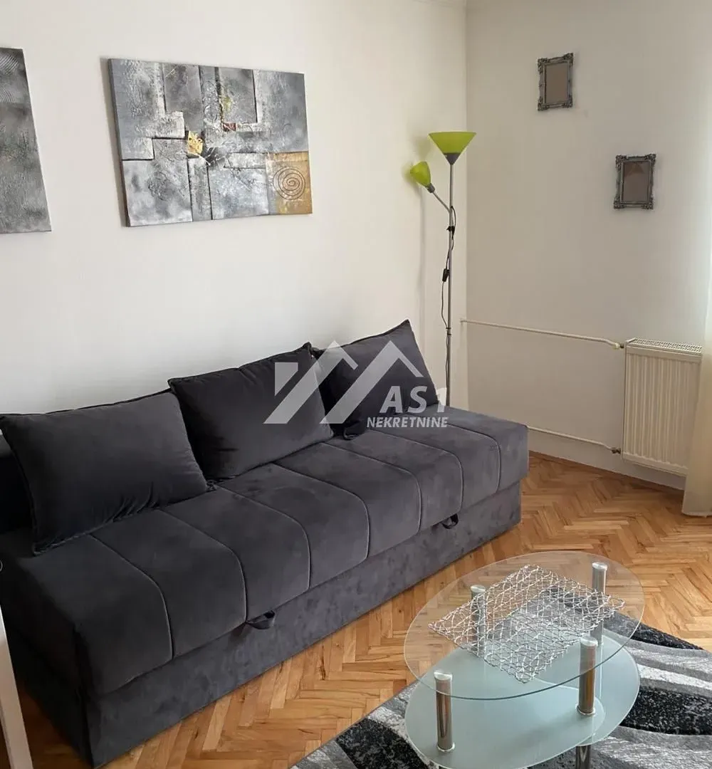 Izdavanje, stan, 28m², Rotkvarija, Novi Sad Sve Podlokacije