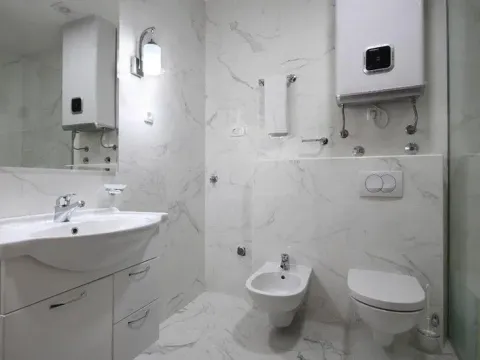 Rent, one bedroom apartment, 60m², Bečići, Budva - image 8