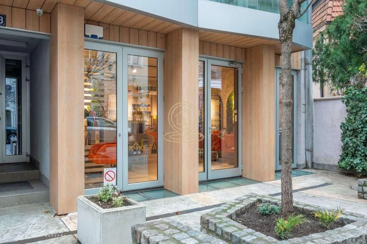 Sale, office space, 140m², Čubura, Beograd