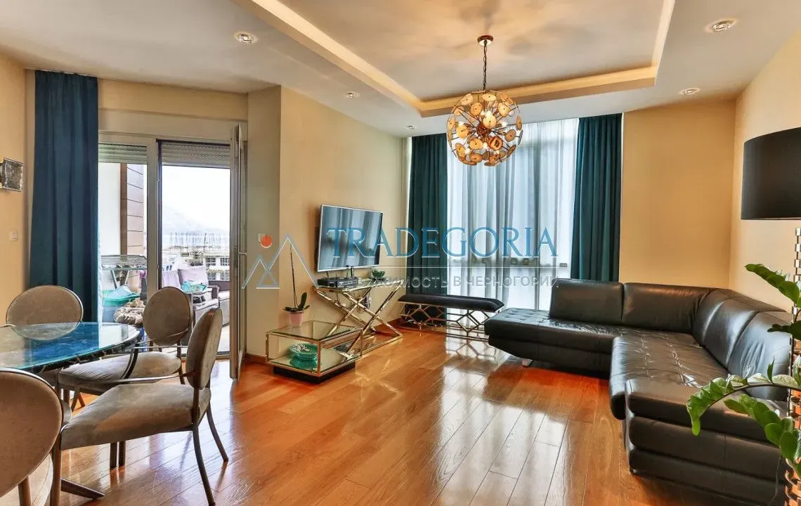 Prodaja, dvosoban stan, 72m², Budva, Crna Gora