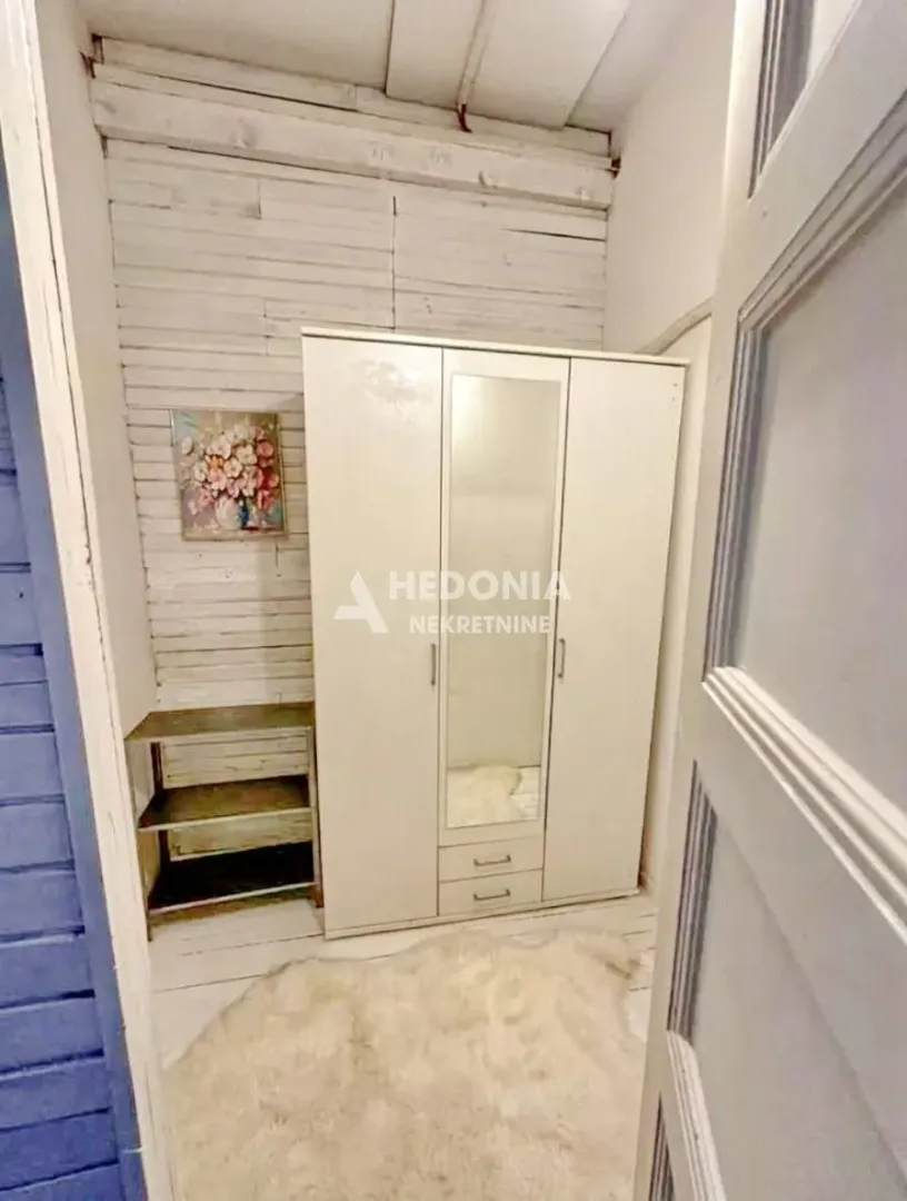 Prodaja, četvorosoban stan, 90m², Vračar Sve Podlokacije, Beograd