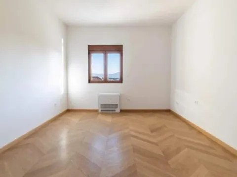 Prodaja, stan, 142m², Gorica C, Podgorica - image 8