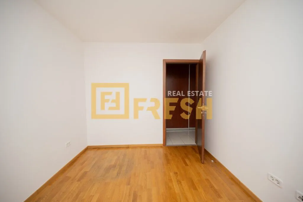Izdavanje, dvosoban stan, 85m², Tološi, Podgorica