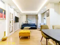 Prodaja, četvorosoban stan, 97m², Vračar Hram, Vračar Sve Podlokacije - image 1