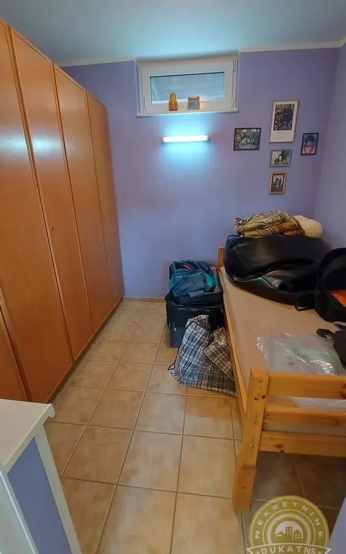 Prodaja, kuća, 340m², Veternik, Novi Sad Sve Podlokacije