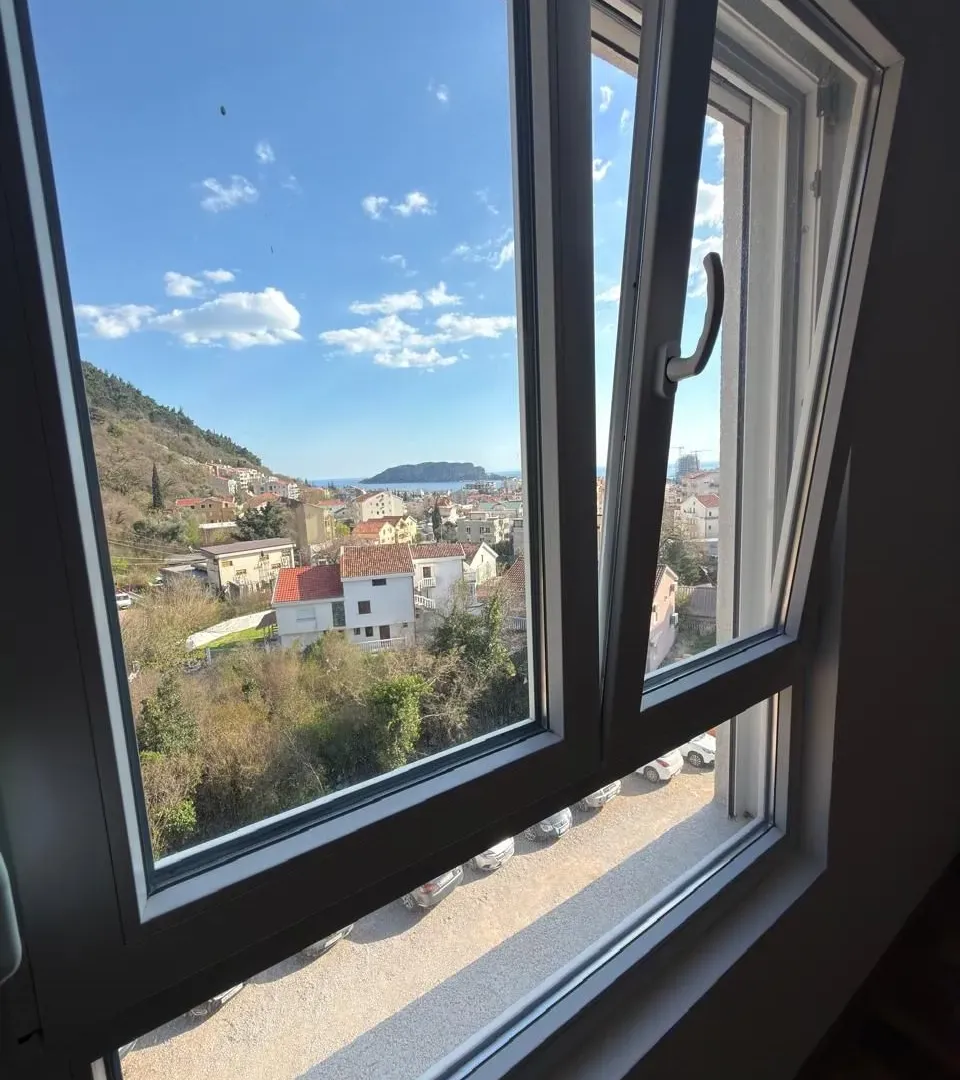 Sale, one bedroom apartment, 44m², Lazi, Budva