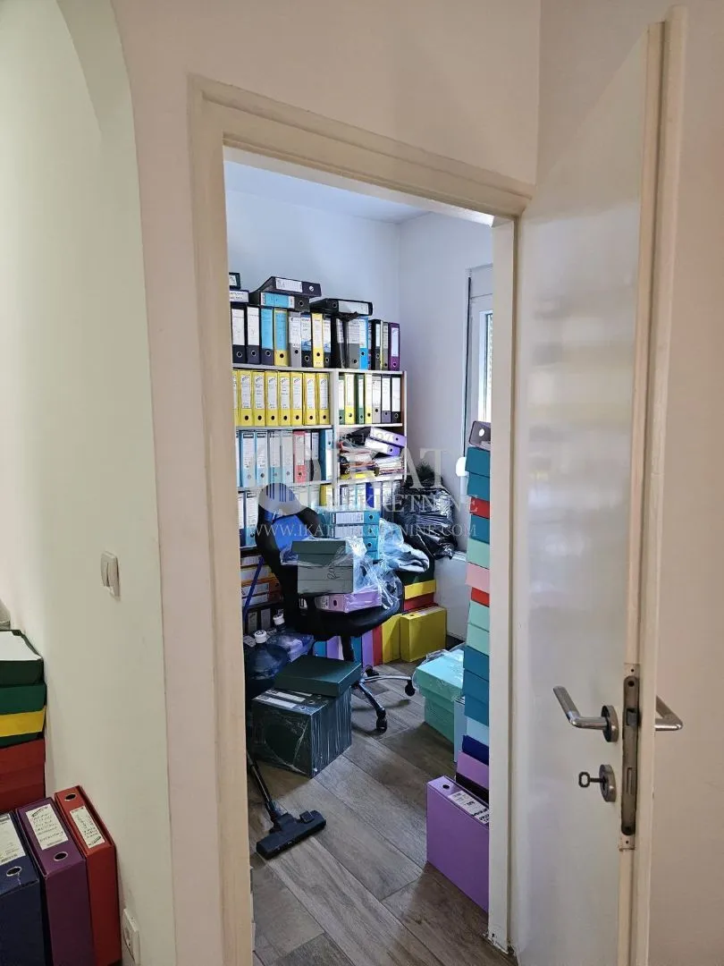 Izdavanje, trosoban stan, 80m², Južni Bulevar, Vračar Sve Podlokacije