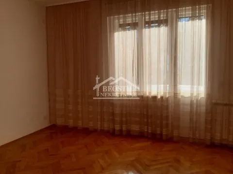 Izdavanje, trosoban stan, 78m², Stari Grad, Beograd - image 8