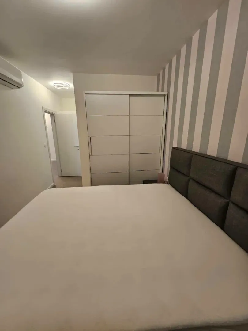 Izdavanje, dvosoban stan, 70m², Donja Lastva, Tivat