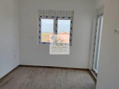 Sale, office space, 39m², Surčin, Beograd