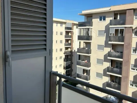 Izdavanje, jednosoban stan, 45m², City Kvart, Podgorica - image 9