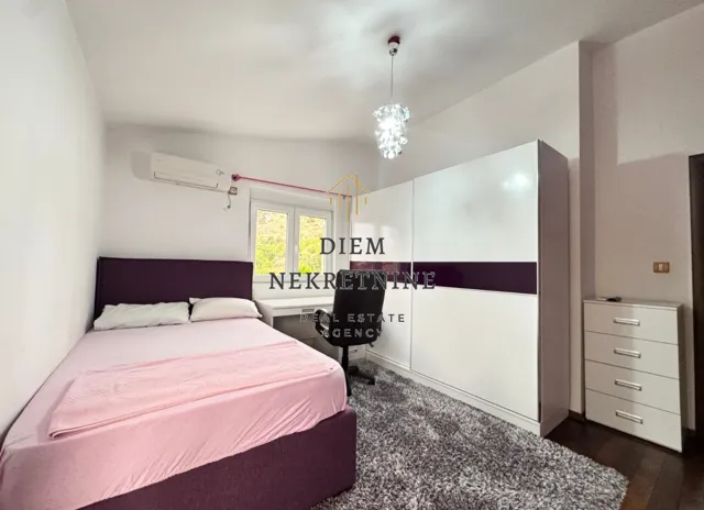 Rent, house, 175m², Podgorica, Crna Gora