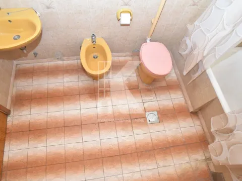 Prodaja, kuća, 240m², Dahna, Podgorica - image 32