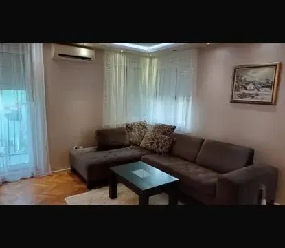 Izdavanje, dvosoban stan, 51m², Grbavica, Novi Sad Sve Podlokacije - image 1