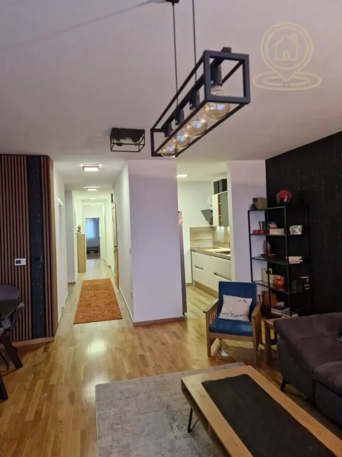 Prodaja, četvorosoban stan, 98m², Petrovaradin, Novi Sad