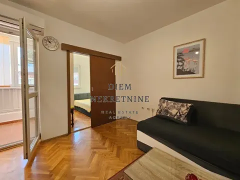 Izdavanje, stan, 35m², Centar, Bar - image 5