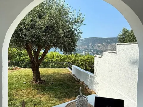 Prodaja, stan, 92m², Herceg Novi, Crna Gora - image 1