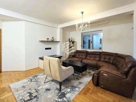 Prodaja, dvosoban stan, 76m², Stari Aerodrom, Podgorica - image 2