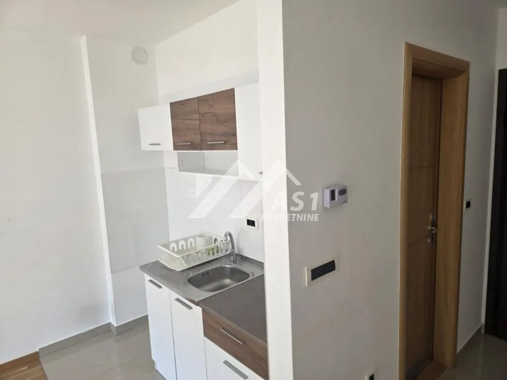 Izdavanje, jednosoban stan, 40m², Sajam, Novi Sad Sve Podlokacije