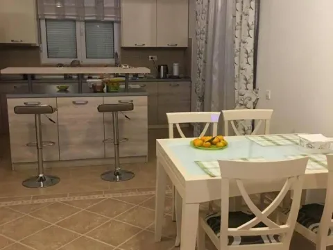 Prodaja, kuća, 243m², Šušanj, Bar - image 6