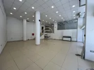 Izdavanje, poslovni prostor, 198m², Grbavica, Novi Sad Sve Podlokacije - image 4