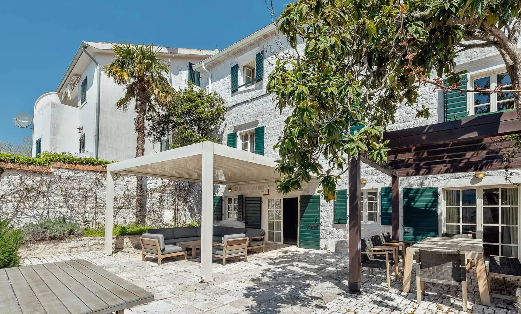 Sale, house, 490m², Dobrota, Kotor