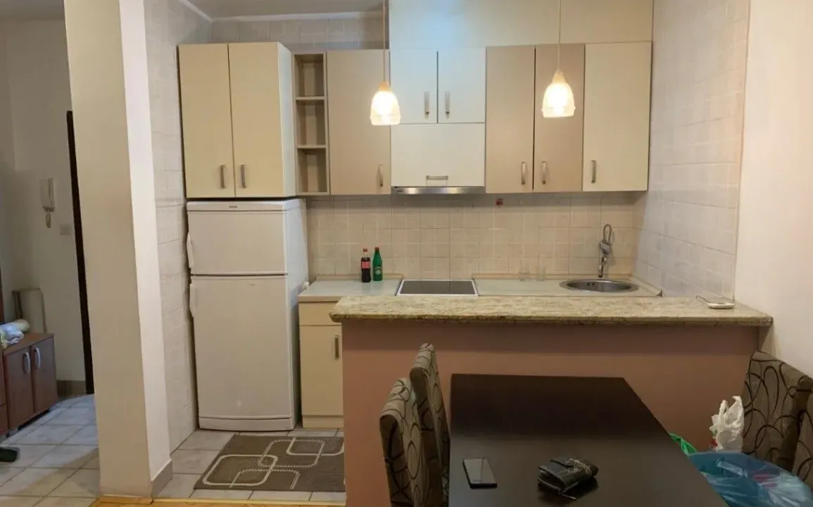 Izdavanje, jednosoban stan, 40m², Stara Varoš, Podgorica