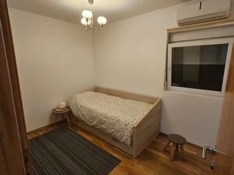 Izdavanje, kuća, 100m², Gornja Gorica, Podgorica - image 9