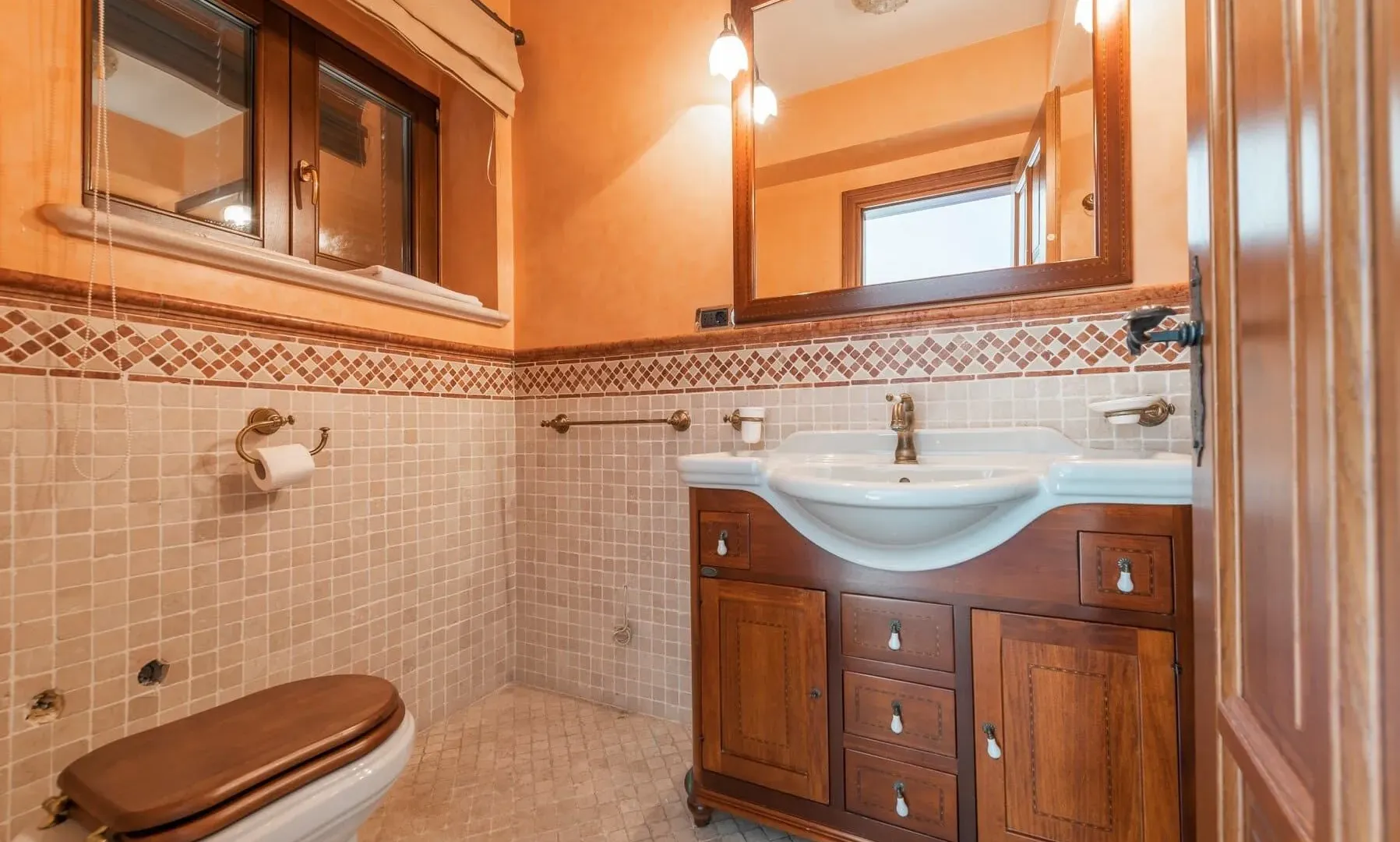 Sale, house, 1264m², Gospoština, Budva