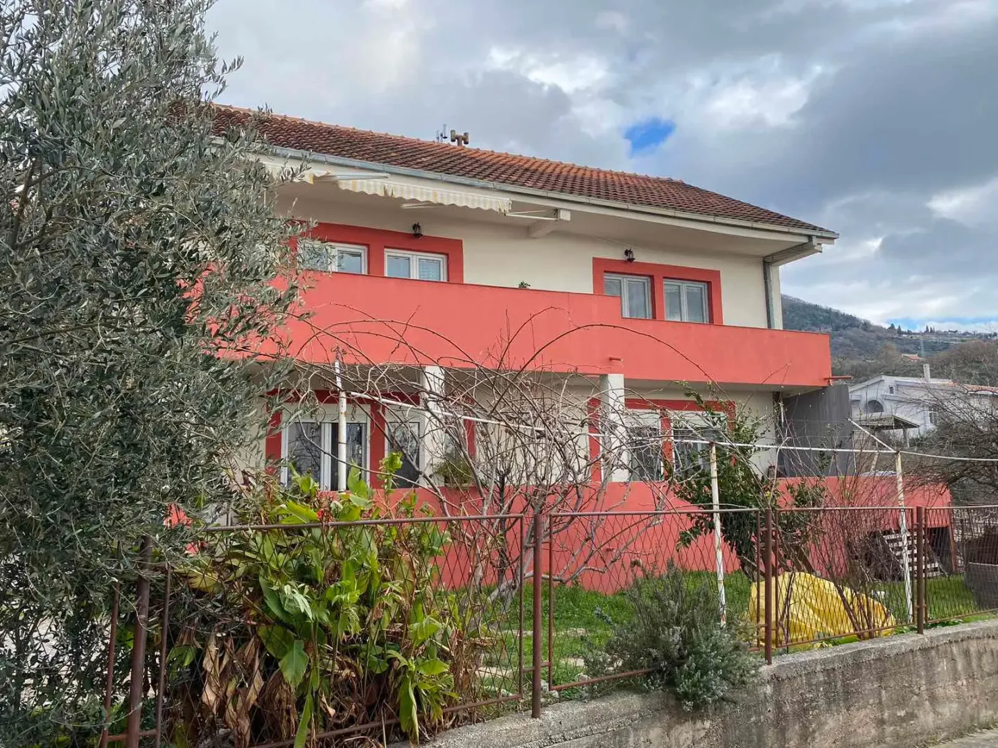 Rent, three bedroom apartment, 100m², Bjeliši, Bar